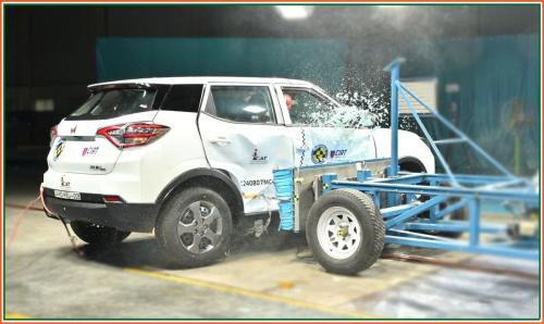 XUV 400EV_SIDE IMPACT_DURING TEST